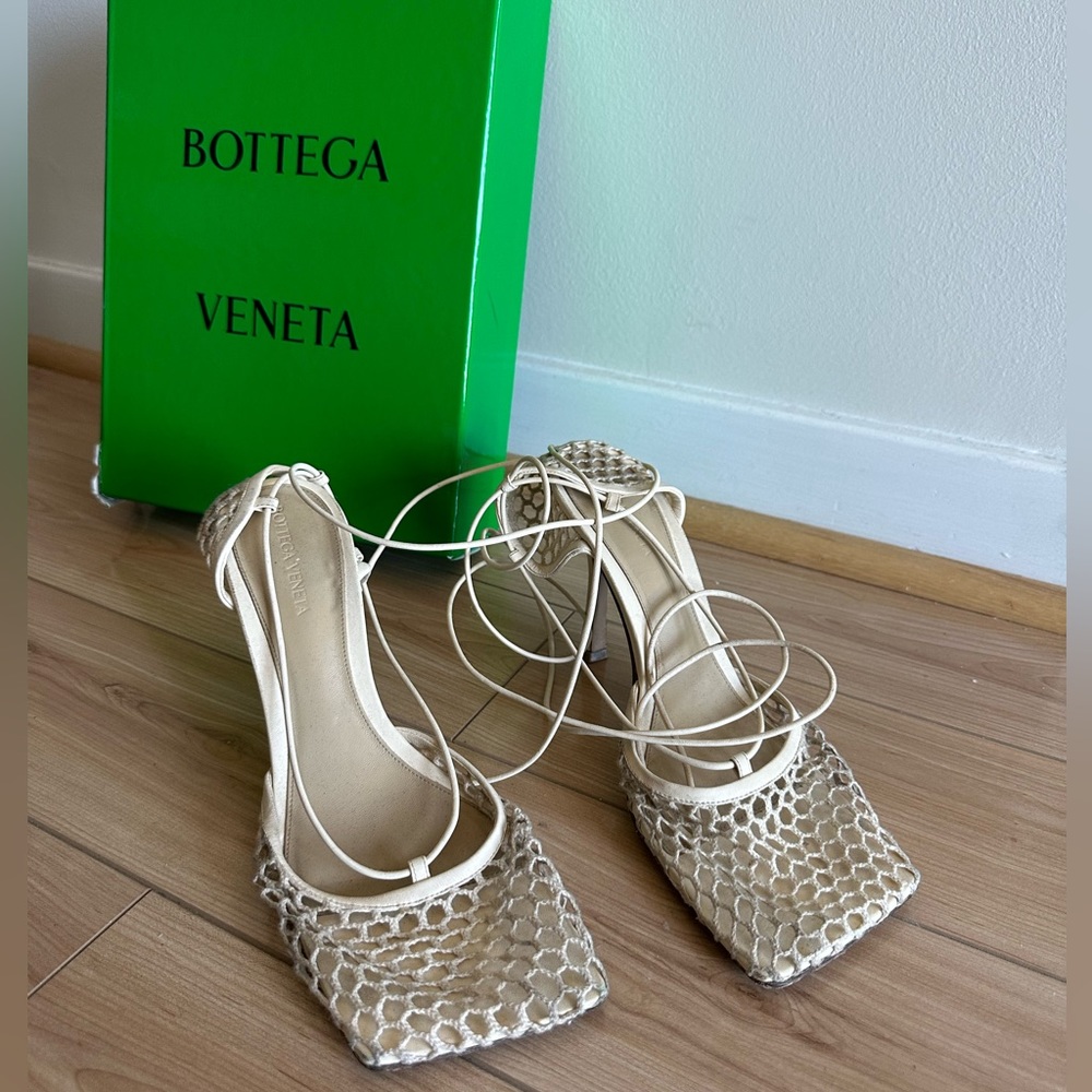 Bottega Veneta Stretch Lace-Up Sandal